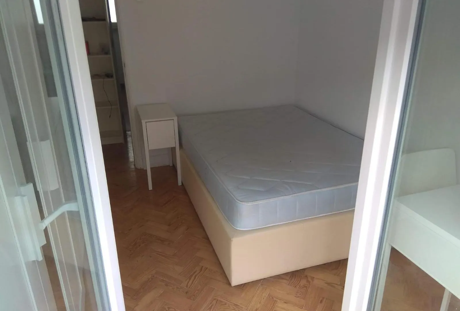 Homestay Anjos House Lisbon Apartment