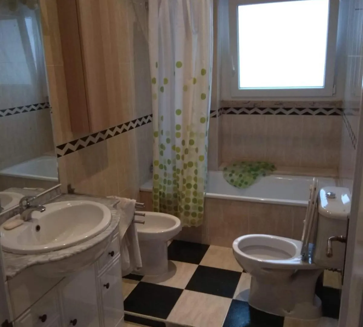 Anjos House Lisbon Apartment Homestay